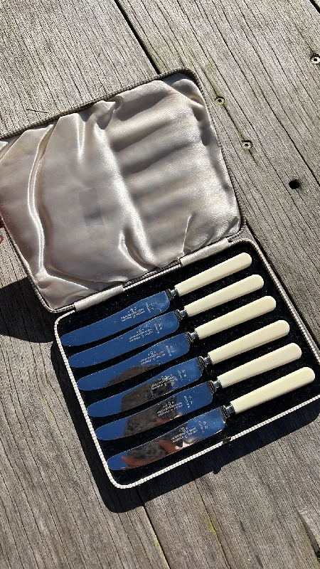 butter knife set