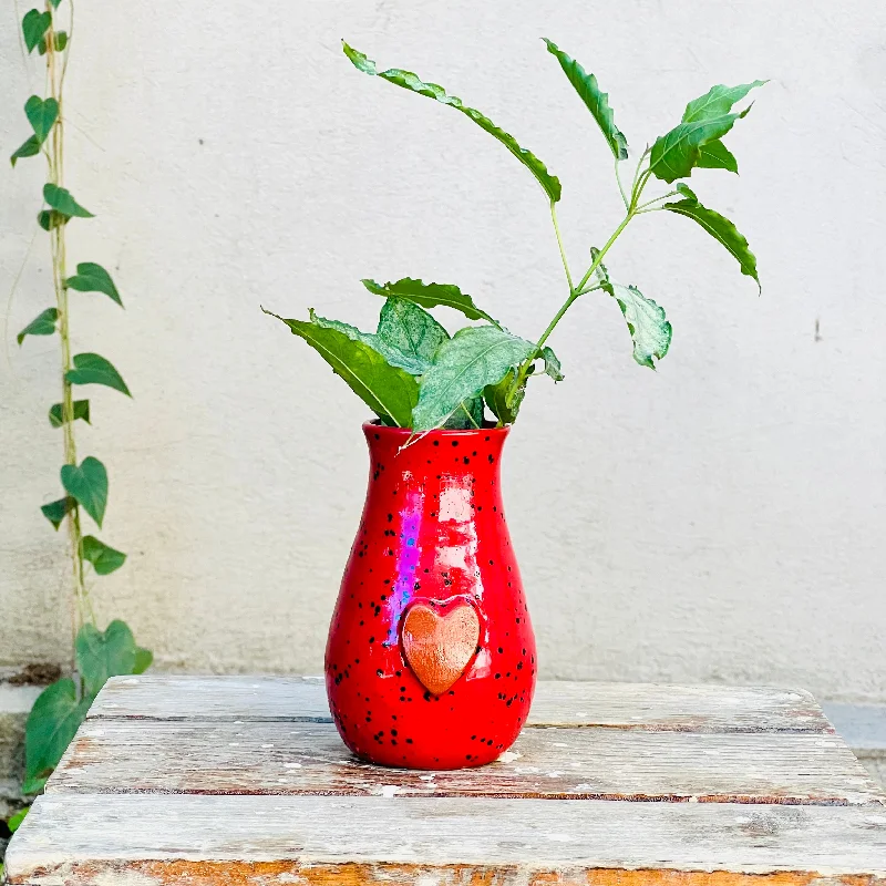 Calliope Heart Vase - Ladybug Red